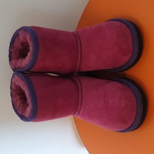 Ugg baby shoes